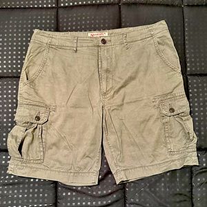 🩳 Arizona Jean Co. Cargo shorts Size 38 Light Brown
